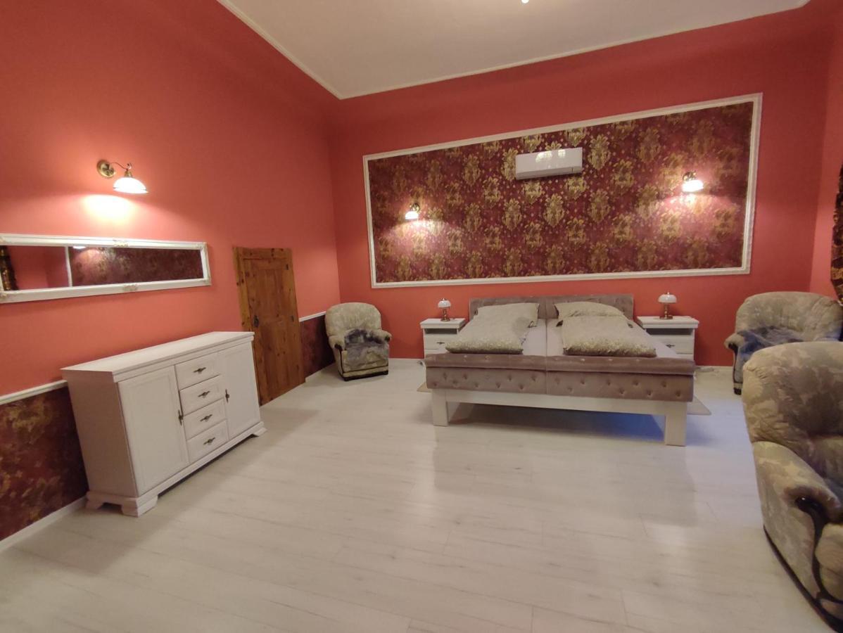 Zamecky Apartman - Castle Apartment Stribro Exterior photo